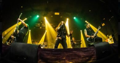 Amorphis: uma noite de melodia, peso e vocais impressionantes