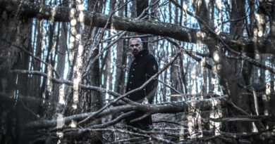 Roy Khan traz “The Black Halo And Beyond” a São Paulo neste sábado com raridade ausente dos palcos há 20 anos