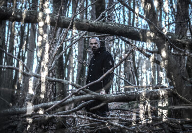 Roy Khan traz “The Black Halo And Beyond” a São Paulo neste sábado com raridade ausente dos palcos há 20 anos
