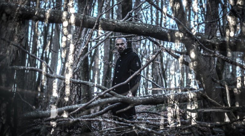 Roy Khan traz “The Black Halo And Beyond” a São Paulo neste sábado com raridade ausente dos palcos há 20 anos